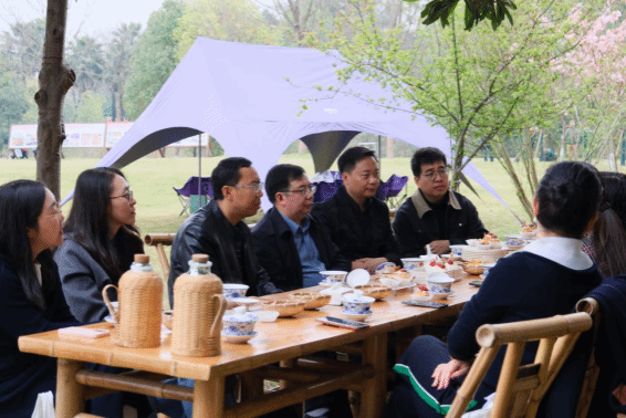 风景园林学院党委书记饶远林带队赴眉山市开展“访企拓岗”促就业专项行动